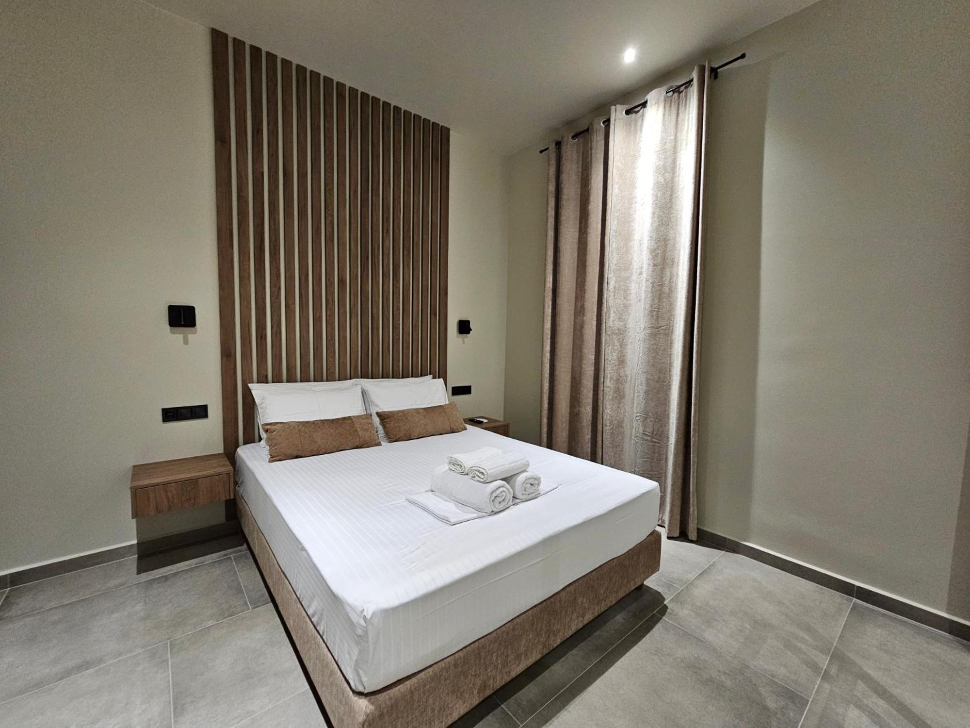 Rea'S Luxury Apartments Stoúpa エクステリア 写真