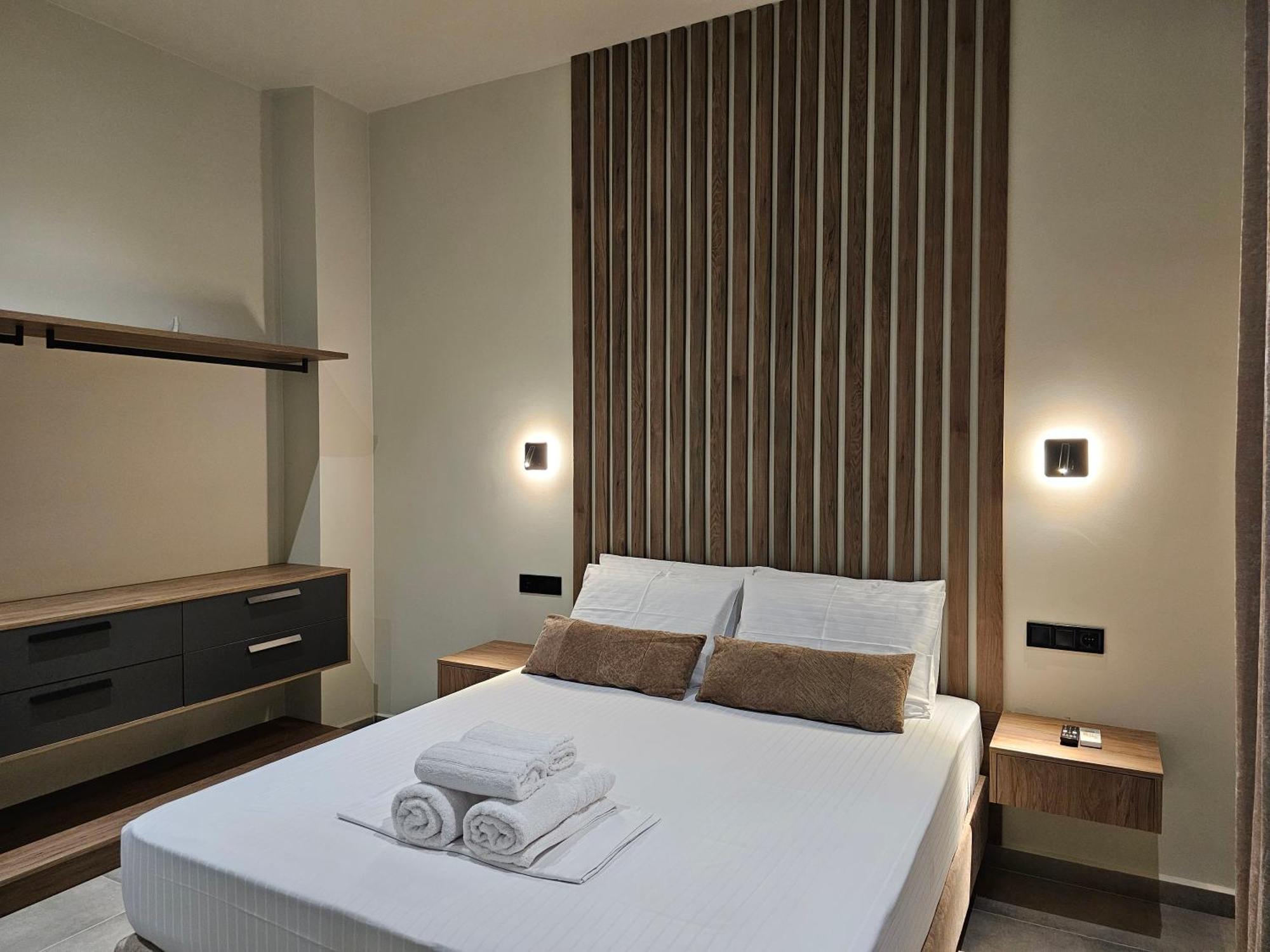 Rea'S Luxury Apartments Stoúpa エクステリア 写真