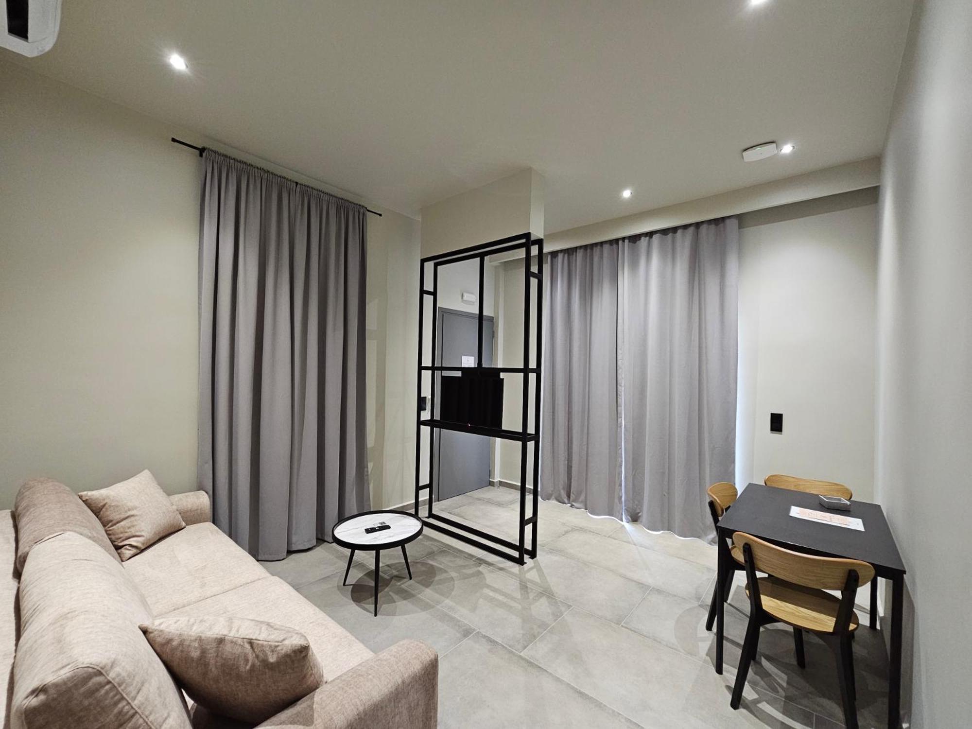 Rea'S Luxury Apartments Stoúpa エクステリア 写真