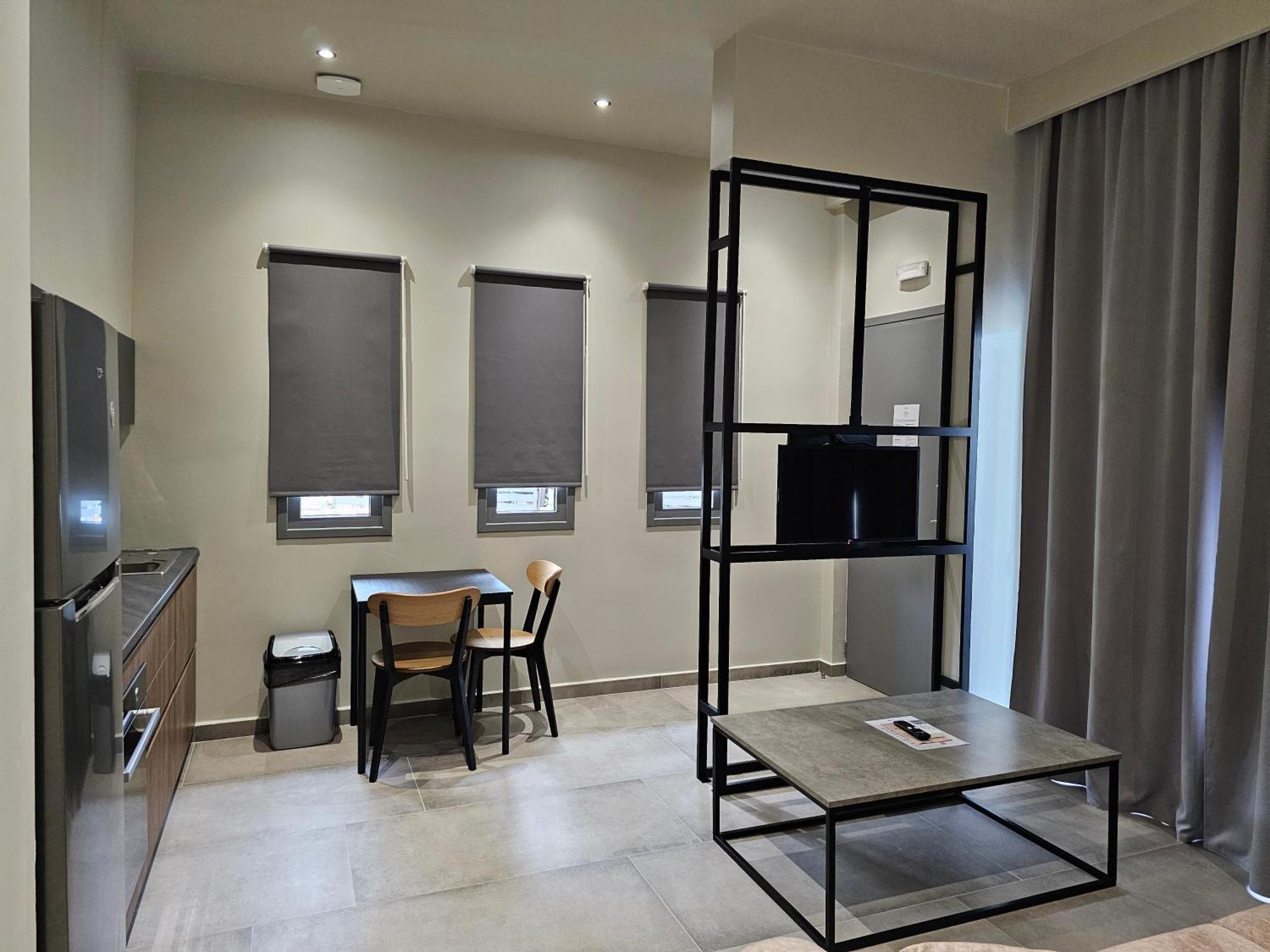 Rea'S Luxury Apartments Stoúpa エクステリア 写真